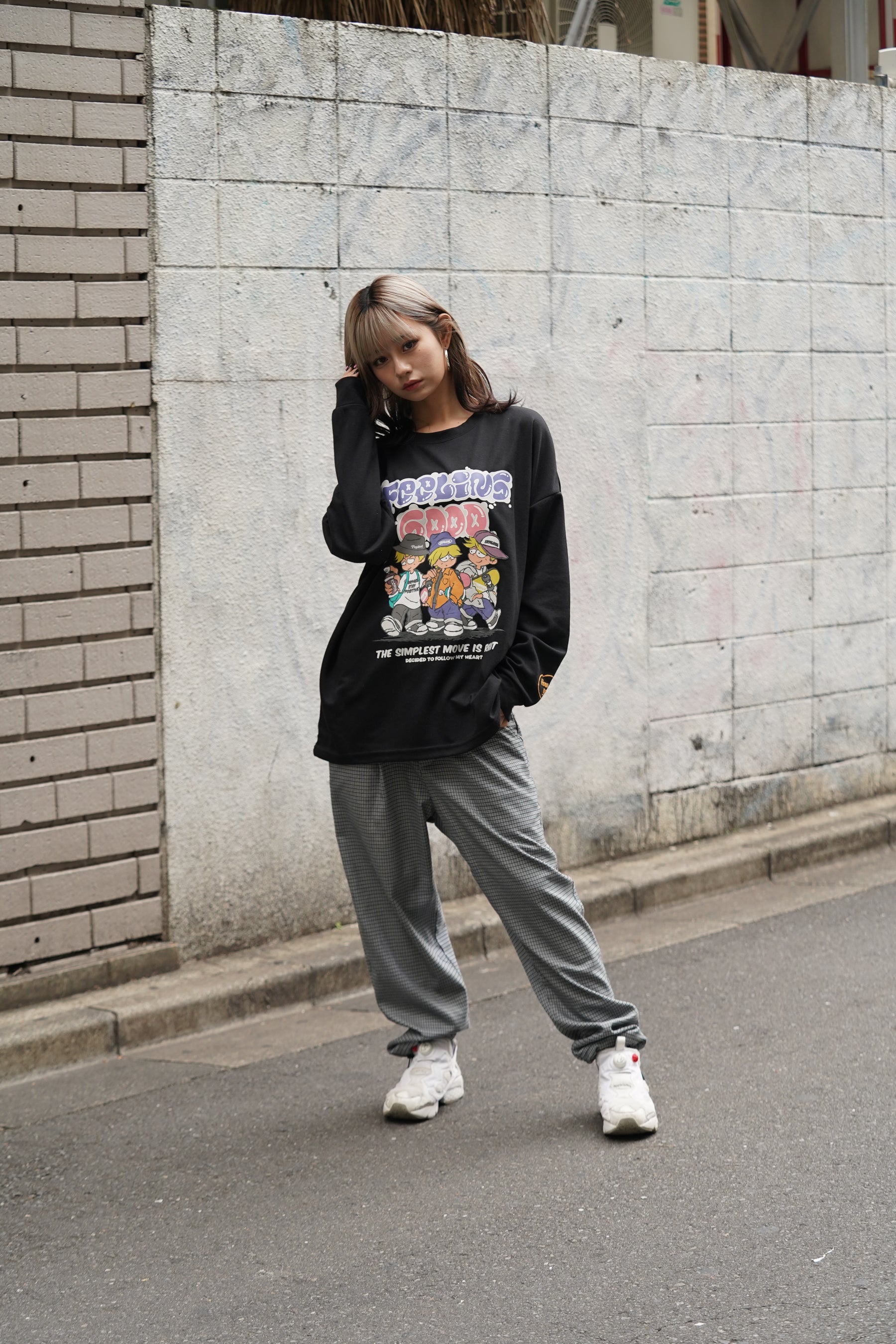 ロゴ+3人組BOYS綿タッチダンボールTシャツ