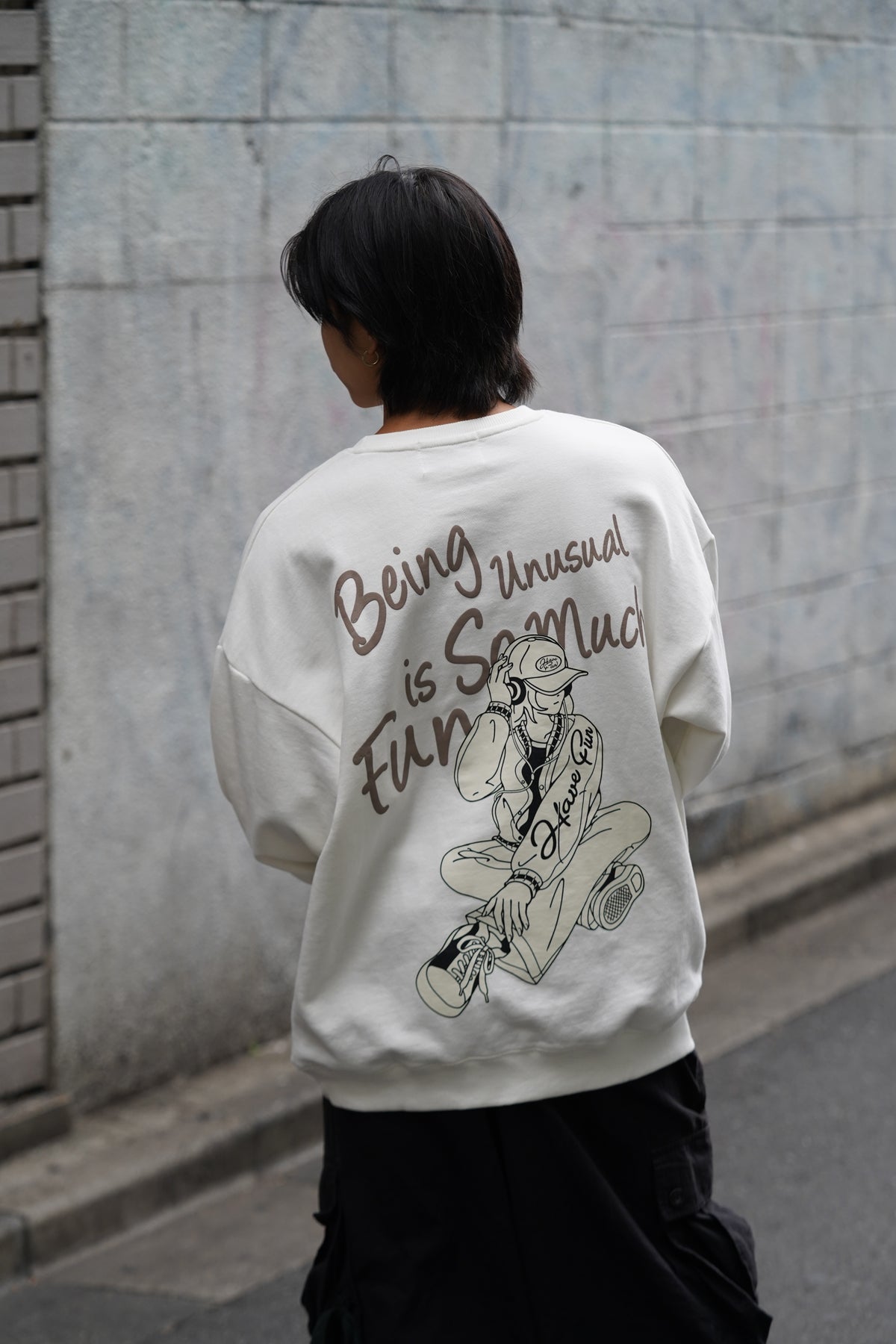 裏毛イラストキャップガールトレーナー