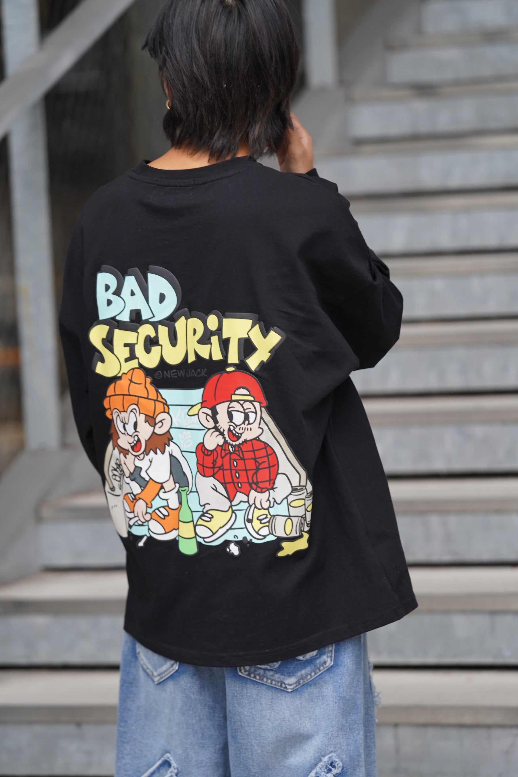 BAD SECURITY イラスト長袖Tシャツ