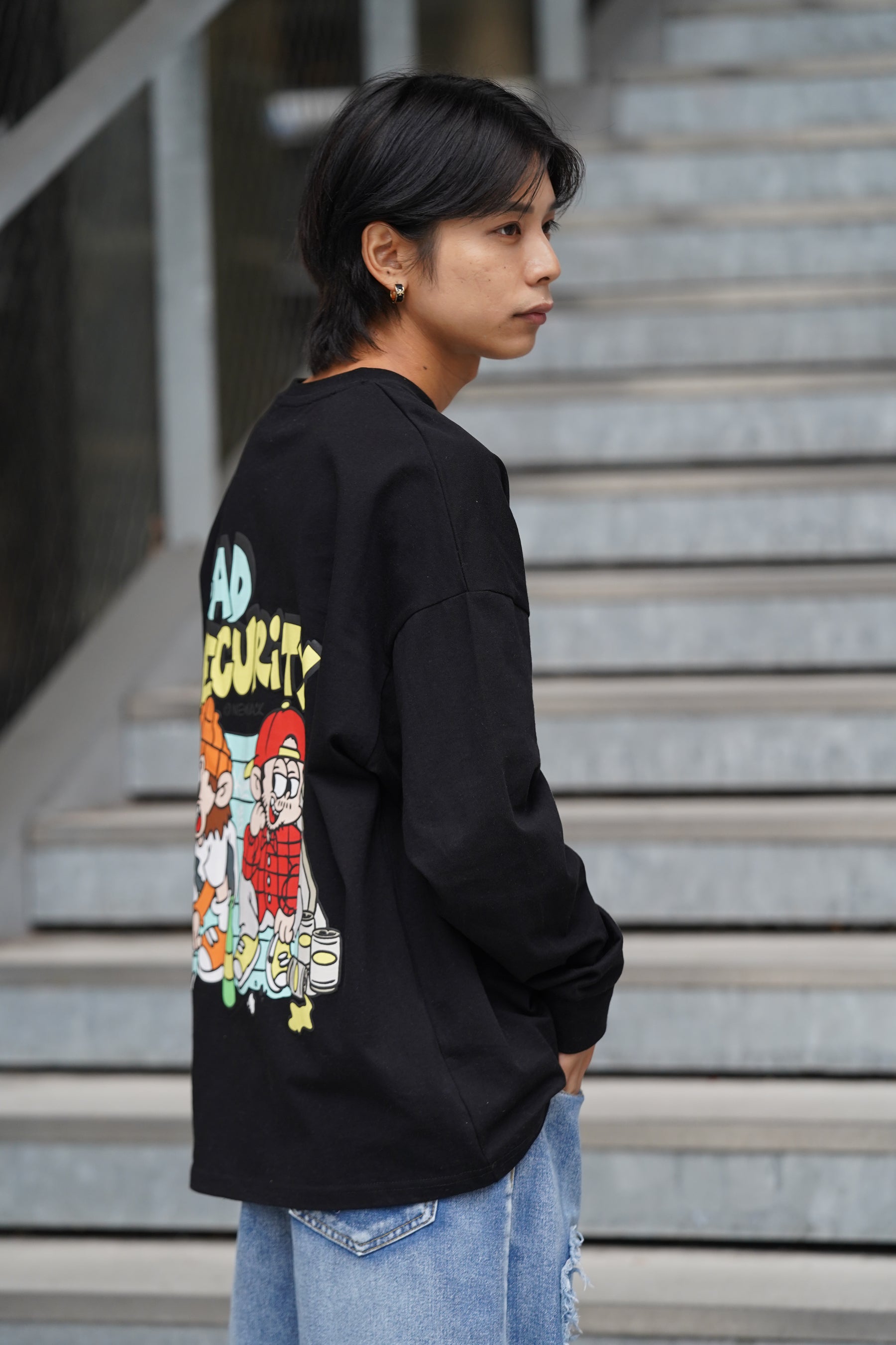 BAD SECURITY イラスト長袖Tシャツ