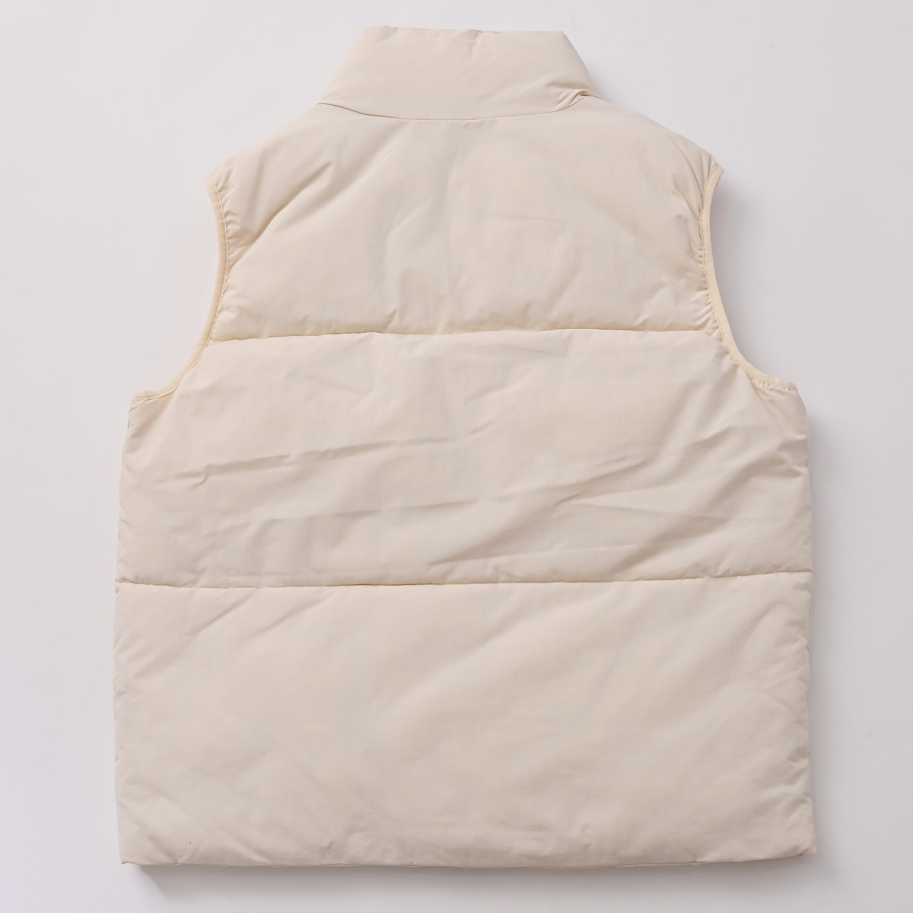 タスラン裏コーティング中綿ベスト