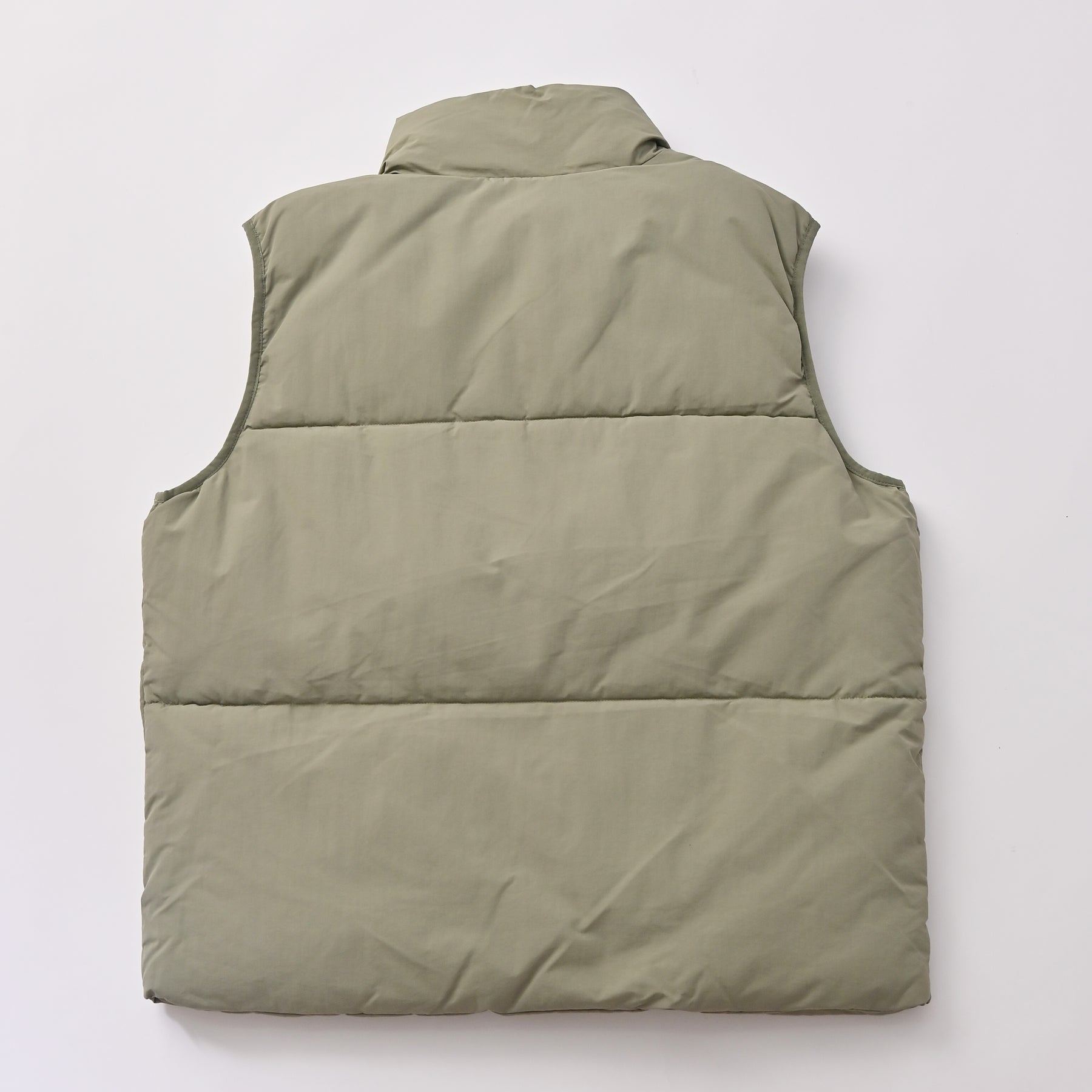 タスラン裏コーティング中綿ベスト