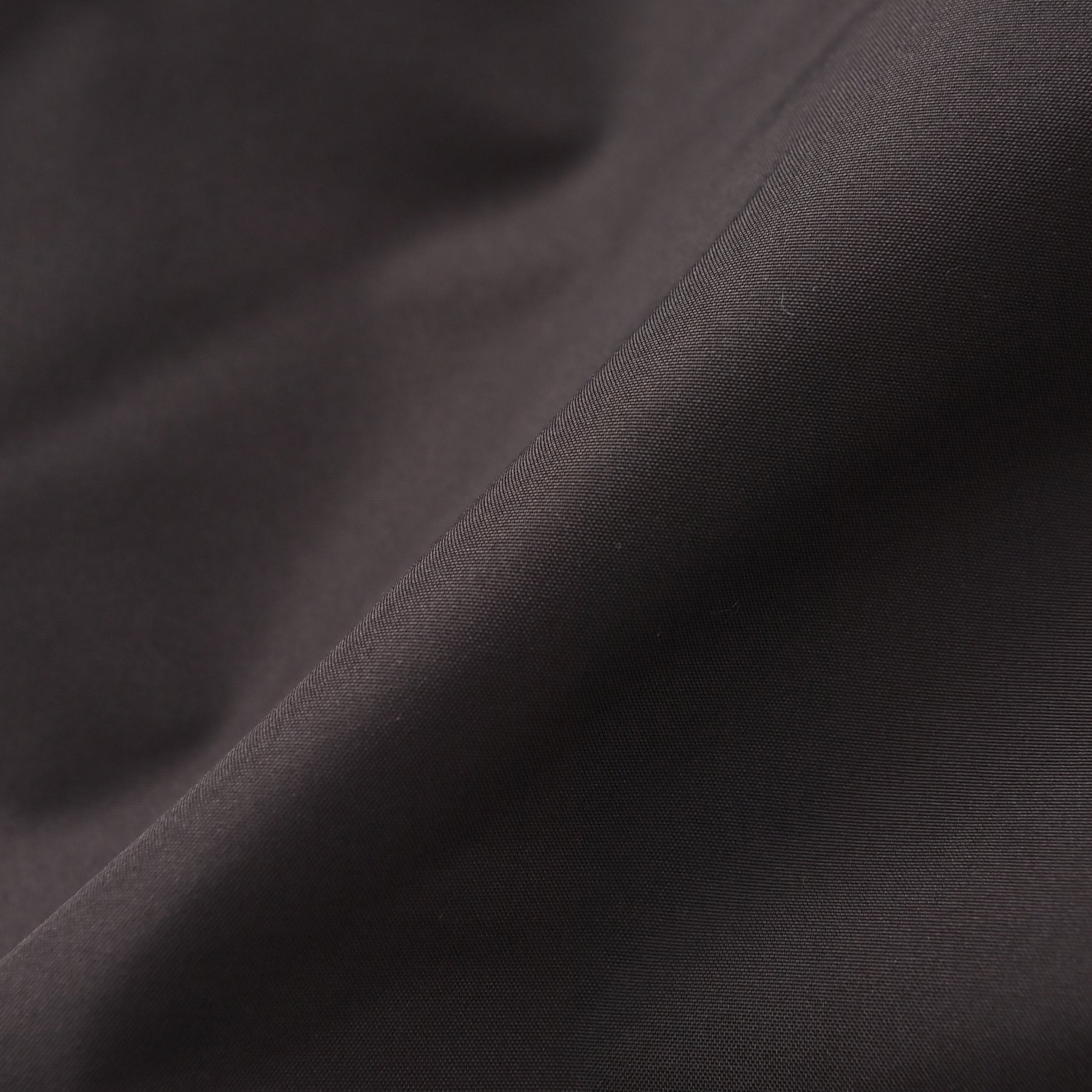 刺繍入り防風裏ラミネートインリブアウター