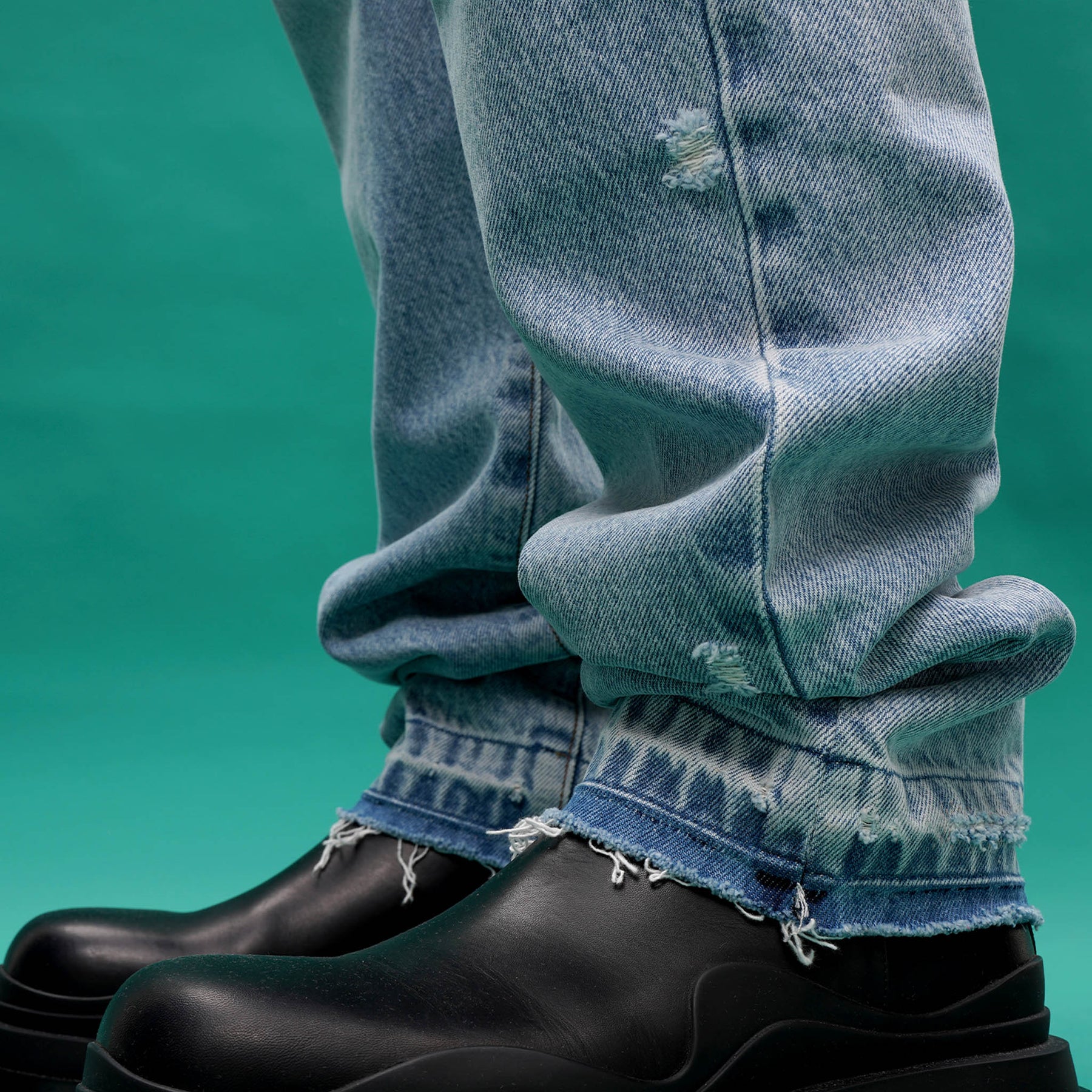 Knees Damage Denim