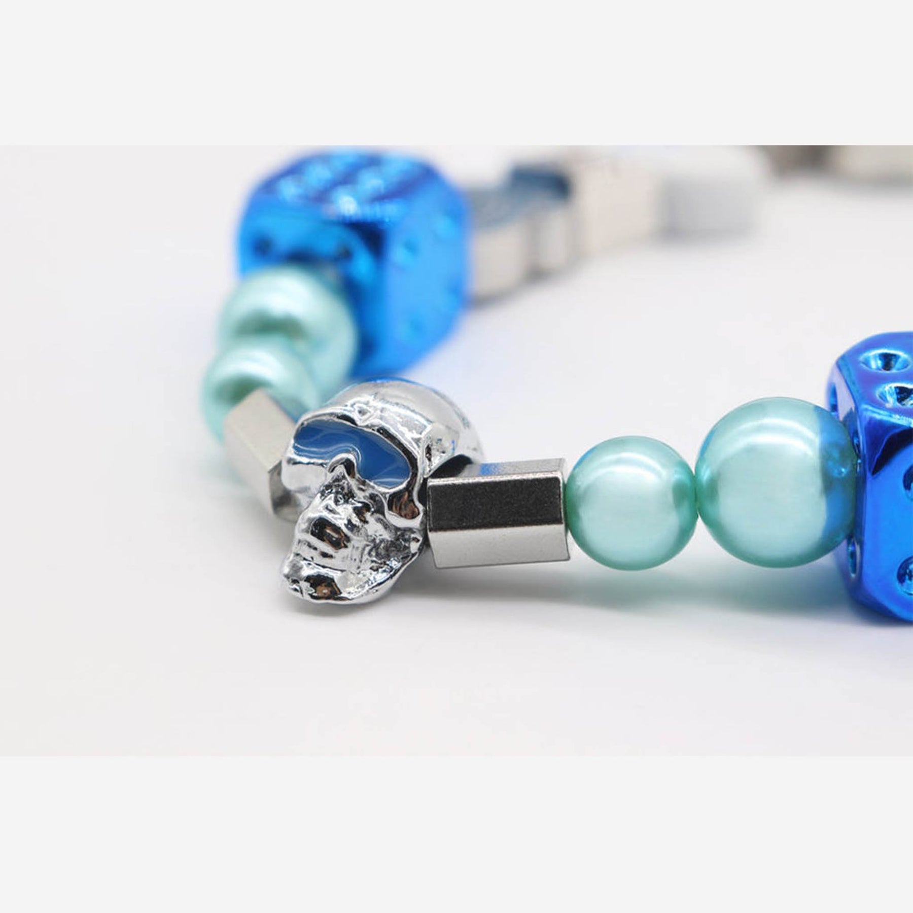 EVAE Cloud Angel Smiley Necklace