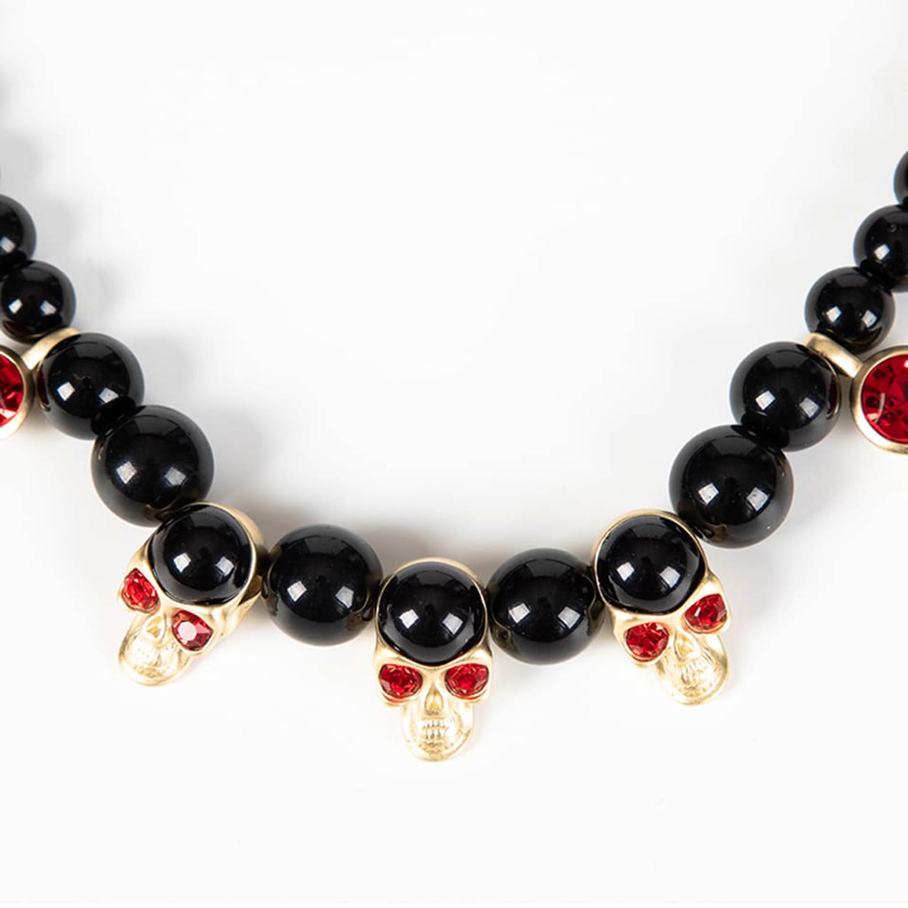 Evae Black Pearl Skull Neck Lace