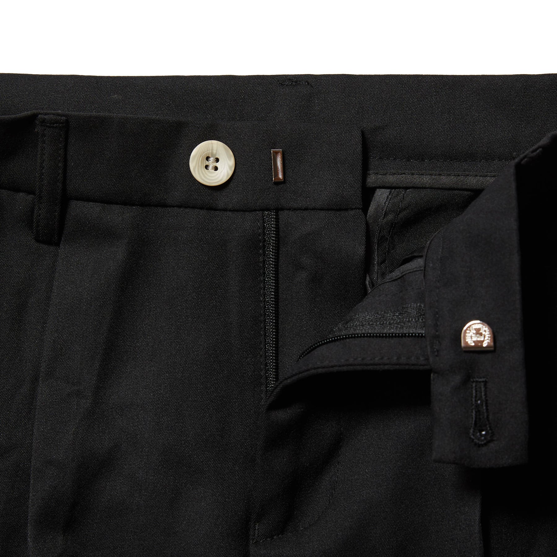 WIDE SILHOUETTE PANTS