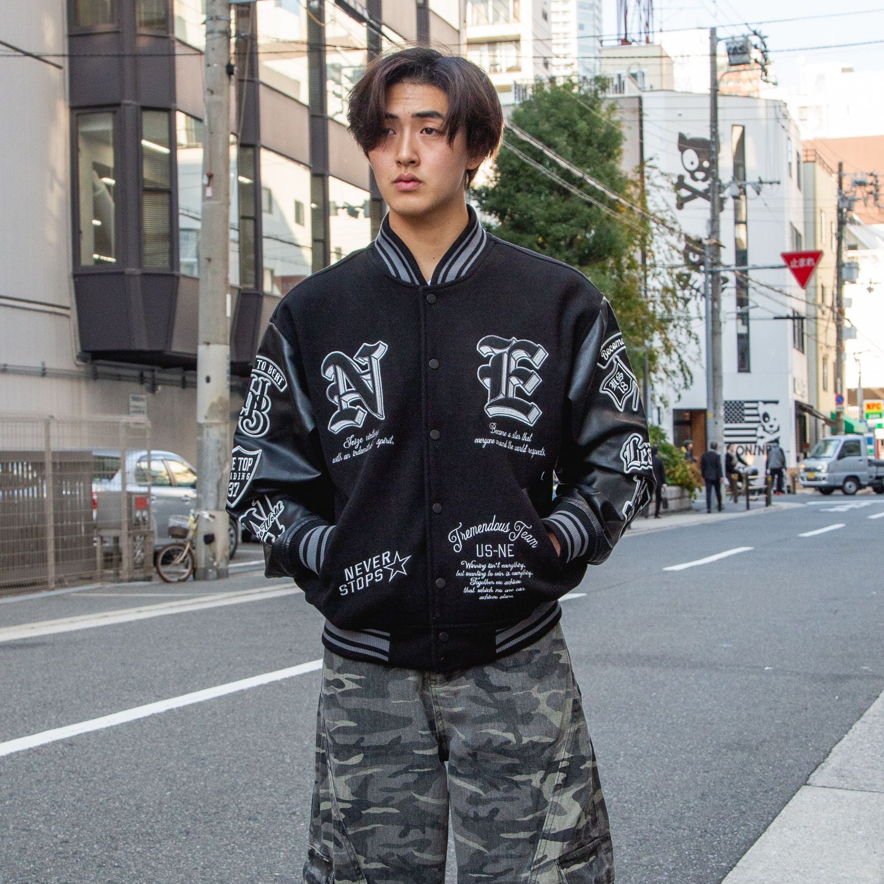 リブ襟ドット釦フェイクメルトン袖PUスタジアムブルゾン（254-2047）