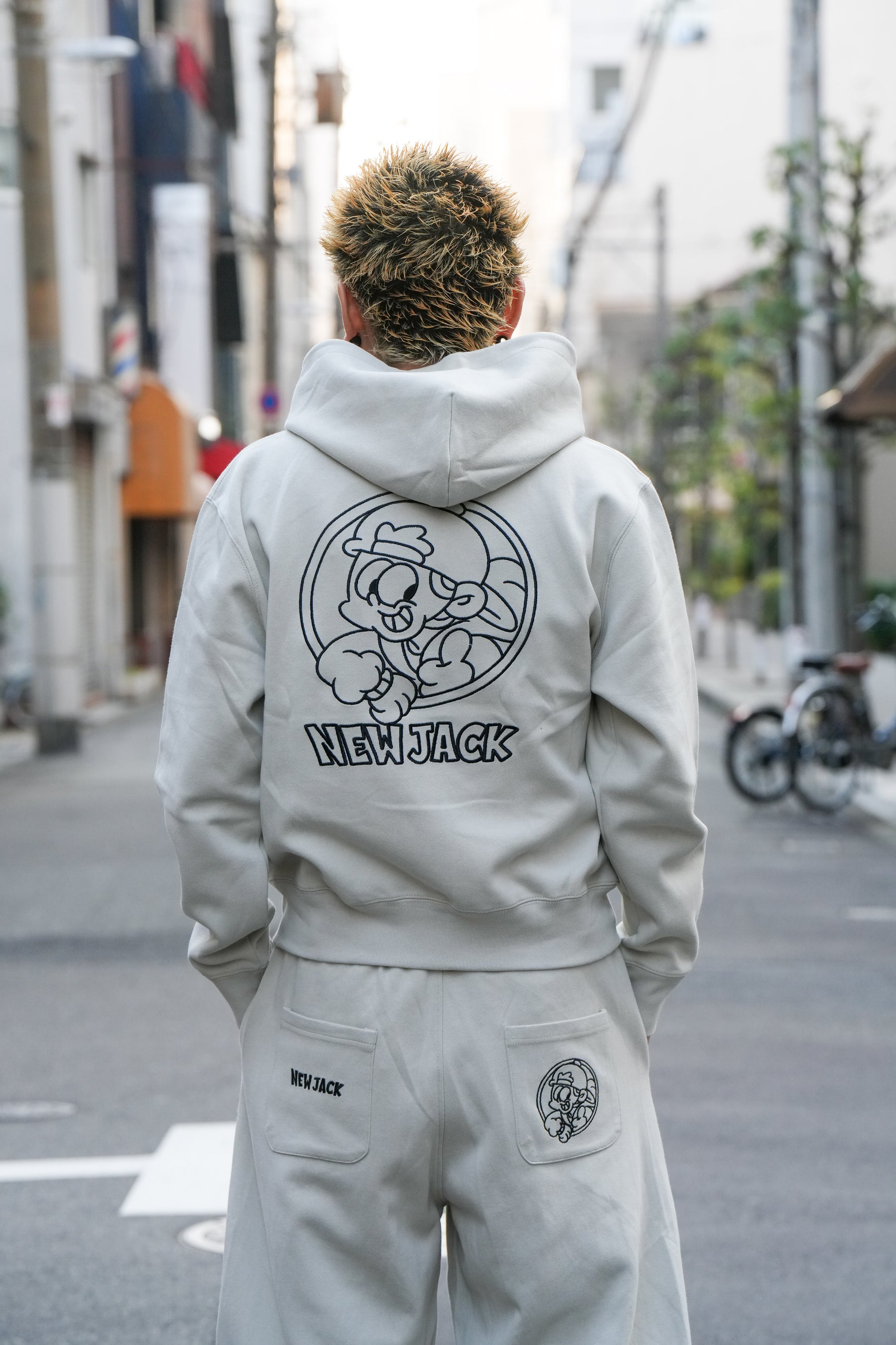 NEW JACK バック刺繡ショート丈フルZIPパーカー（NJ261-2287）