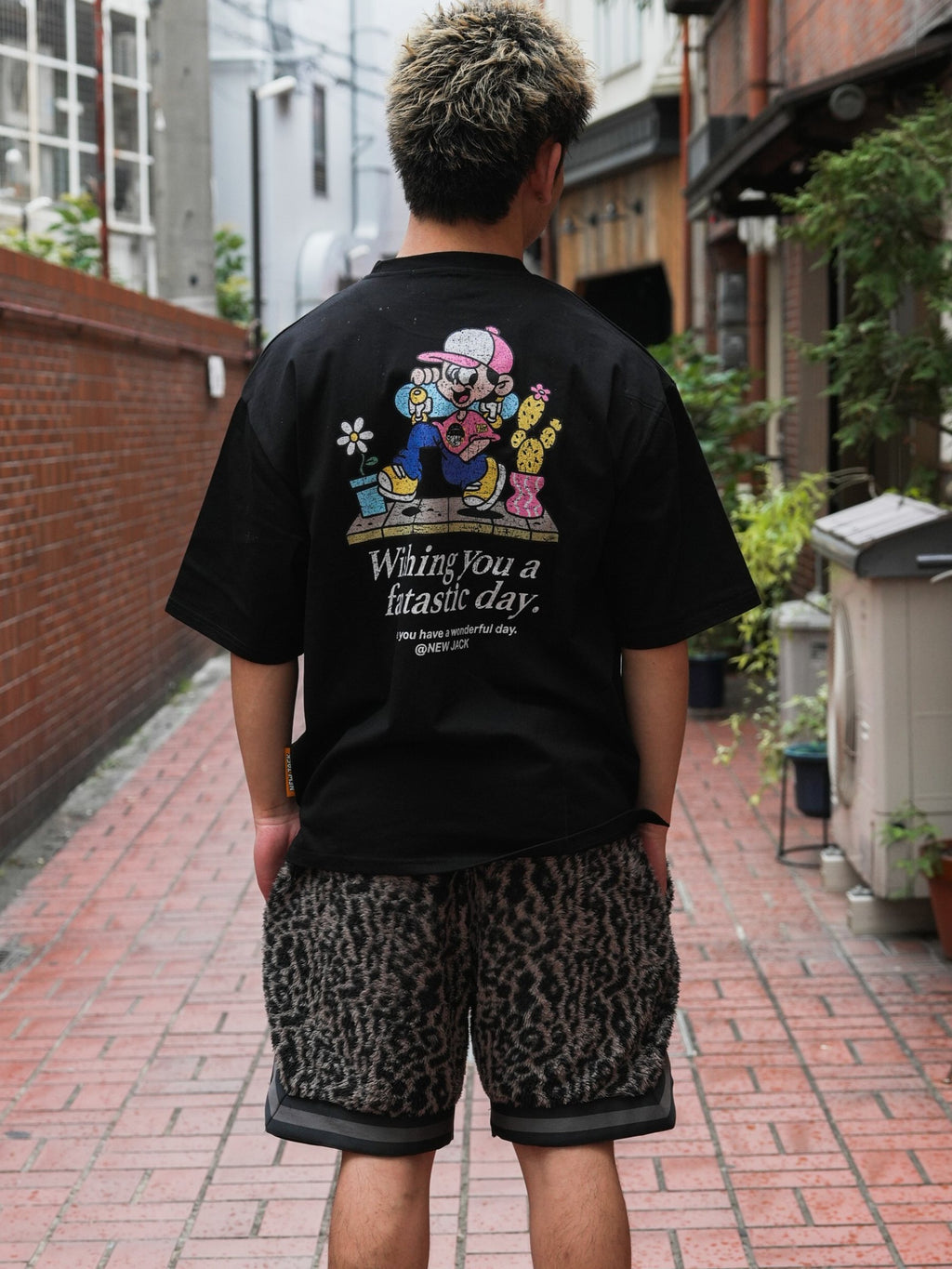 【新品】Appare! はっちゃけT その他限定Tシャツまとめ売り15枚 NEW JACK(ニュージャック)缶バッジ付き掠れプリント半袖Tシャツ