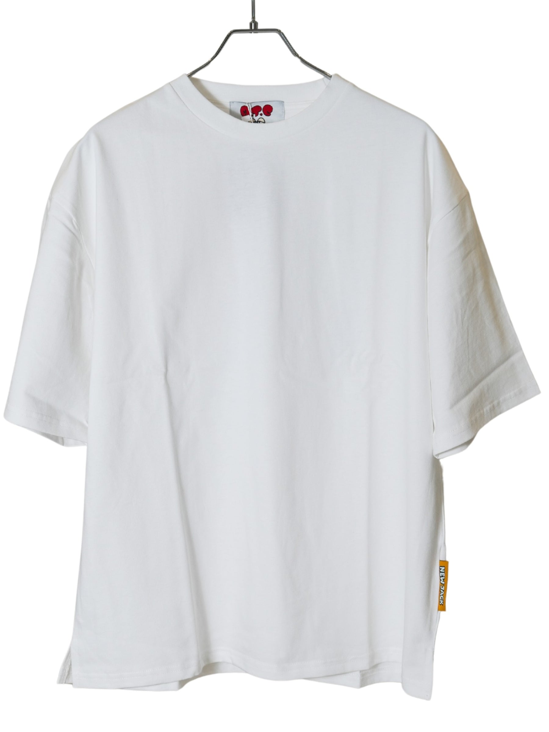 NEW JACK 缶バッジ付き掠れプリント 半袖Tシャツ(NJ262-2776)